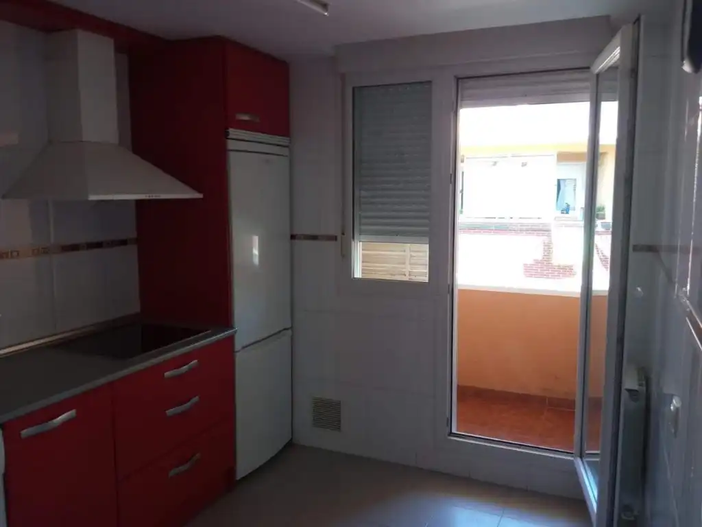 Cuina de Planta baixa en venda en Covadonga - Campuzano - Ciudad Vergel