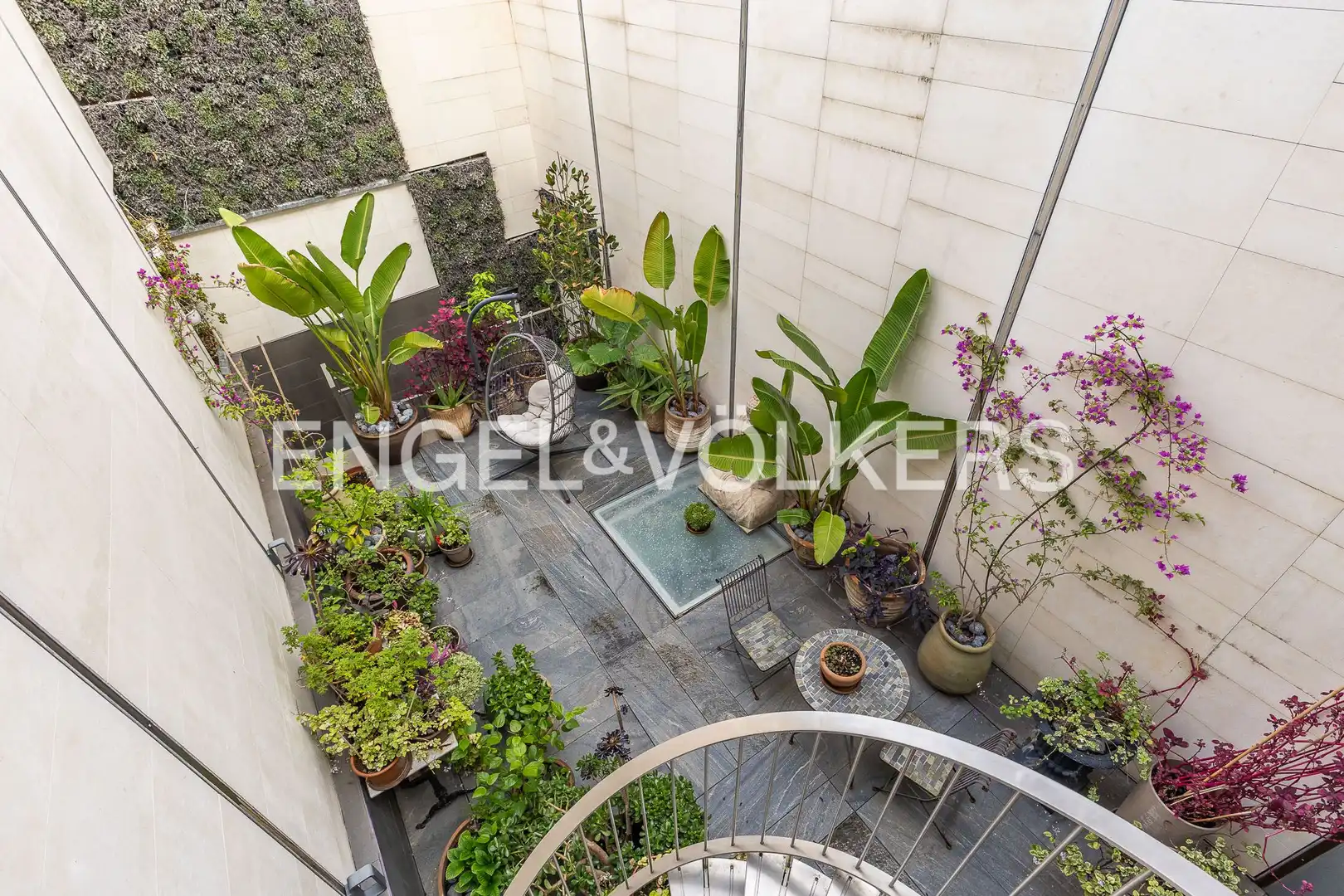 Terrassa de Casa o xalet en venda en Terrassa amb Aire condicionat, Calefacció i Jardí privat