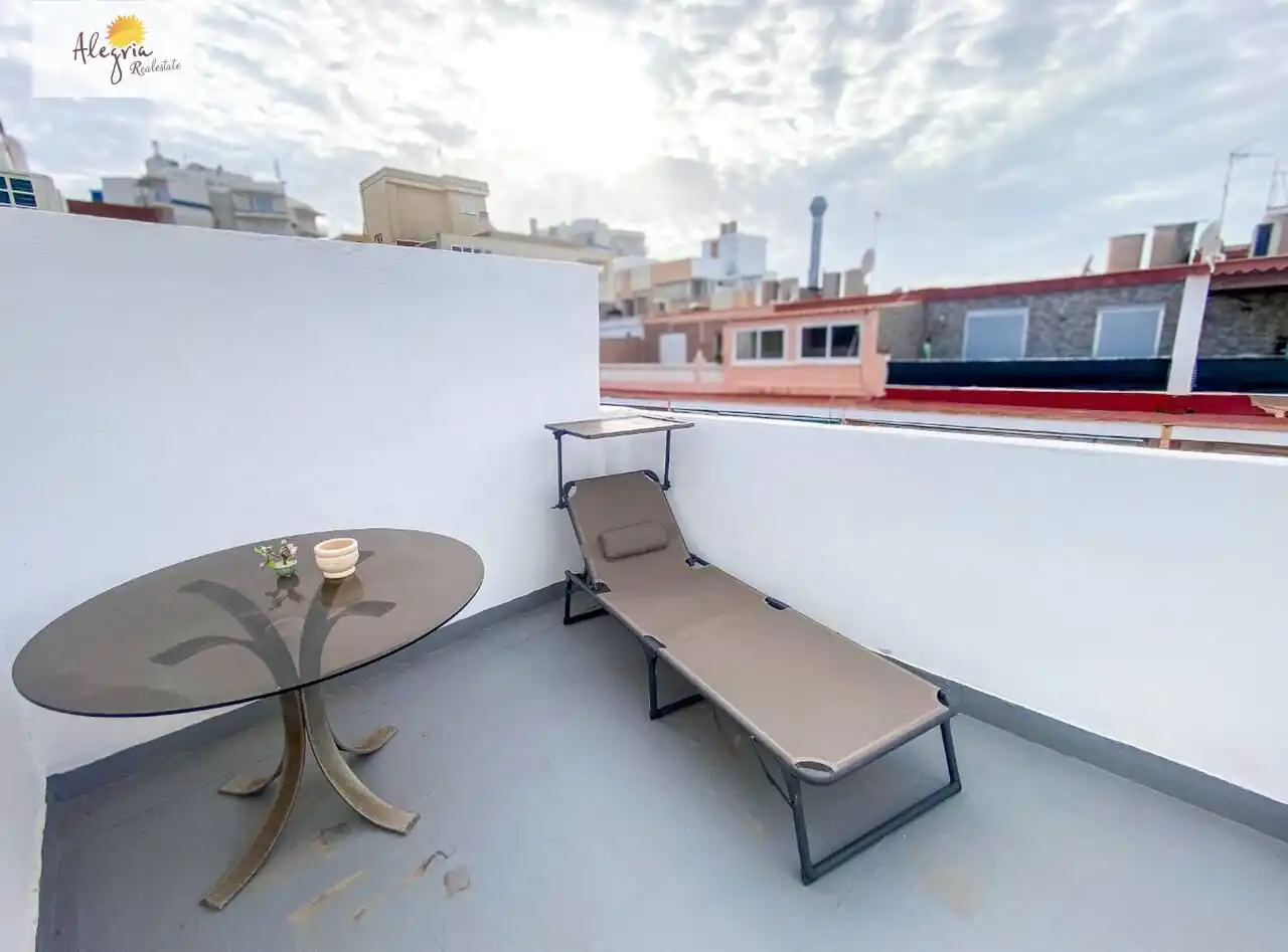 Penthouse with terrace to rent in Calle PERE EL GRAN -P, imagen 2