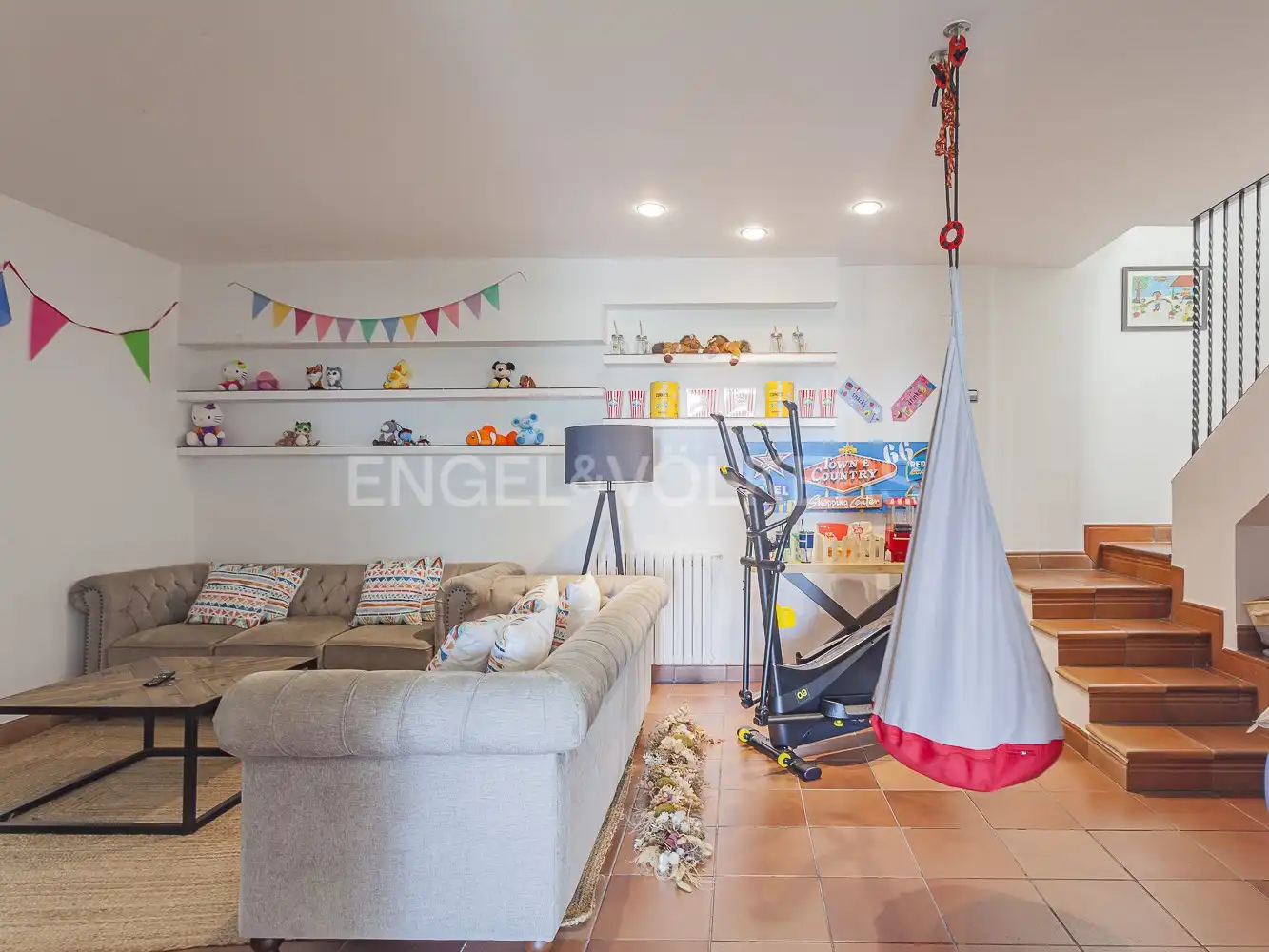 Sala d'estar de Casa o xalet en venda en Mataró amb Aire condicionat, Calefacció i Jardí privat