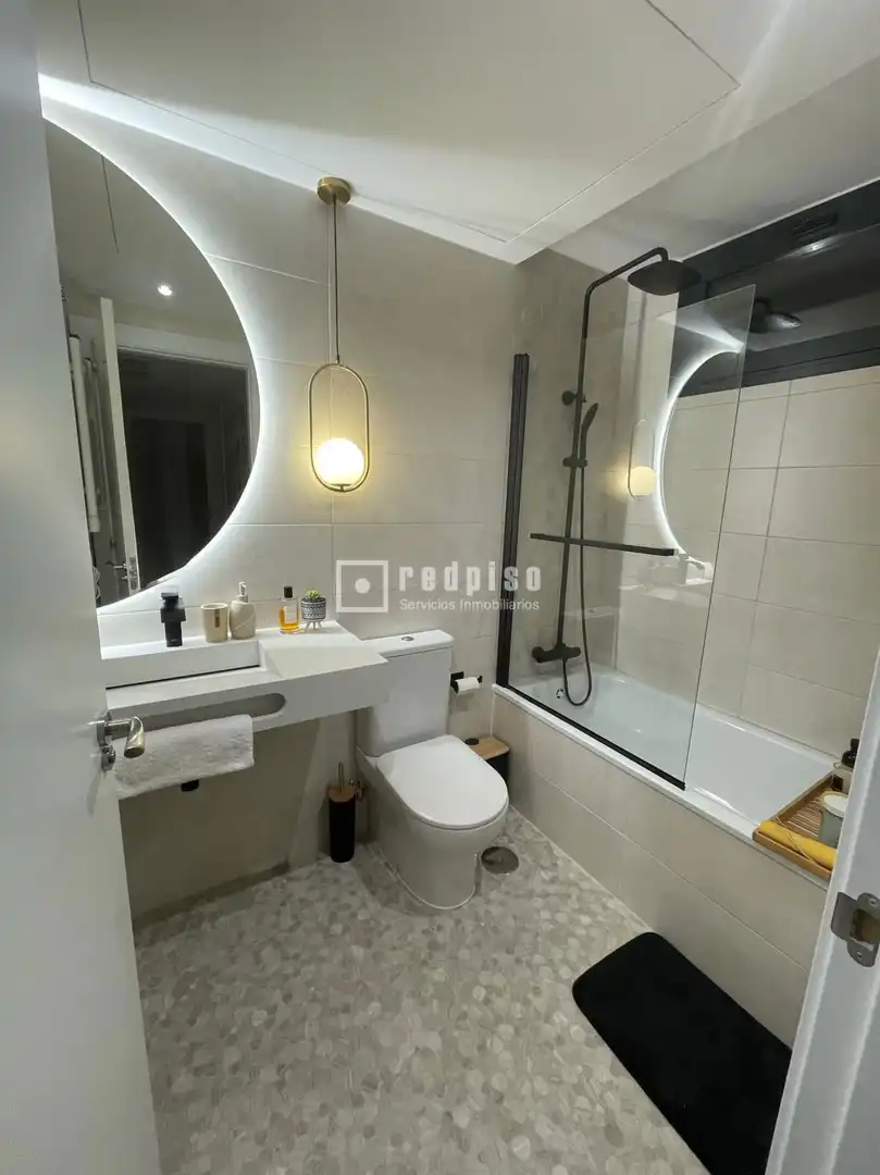 Bathroom of Attic for sale in Madrid  with Air Conditioner, Heating and Private garden