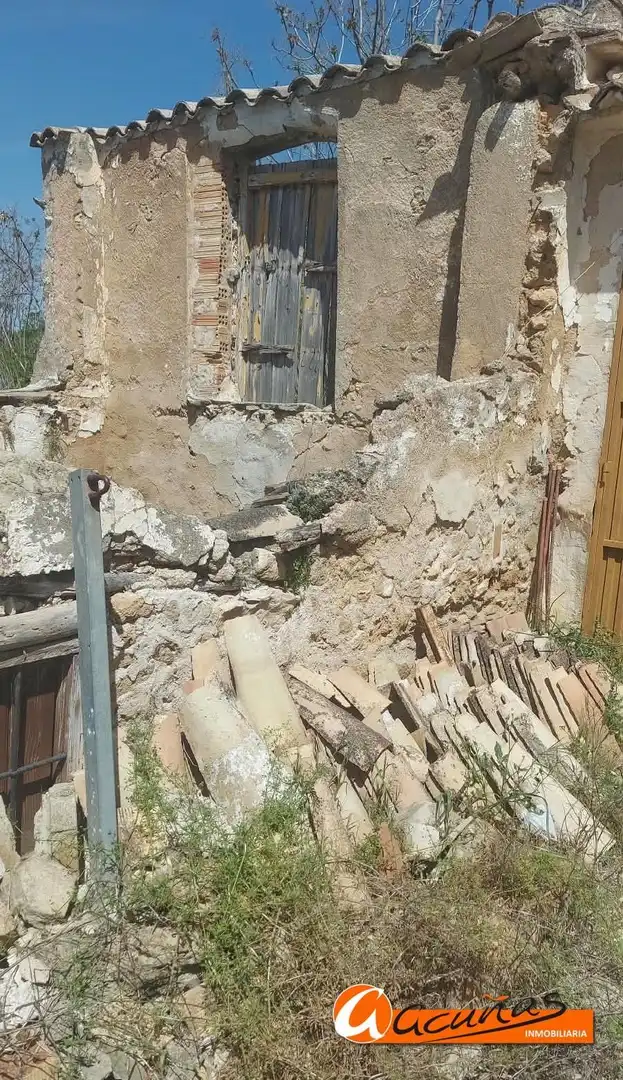 Exterior view of Detached homes for sale in Villanueva de Algaidas  with Storage room