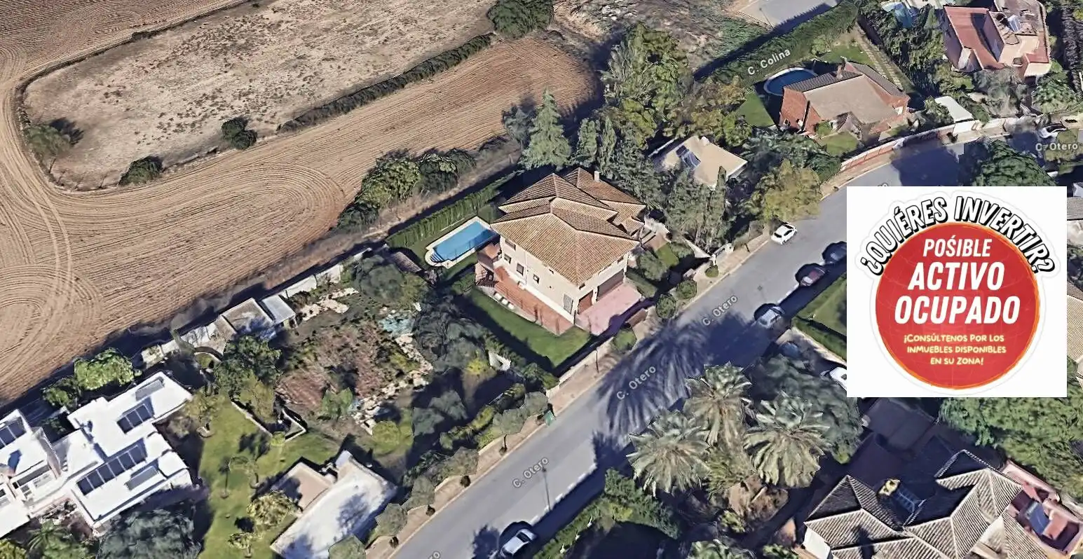 Exterior view of Houses for sale in Alcalá de Guadaira  with Community pool