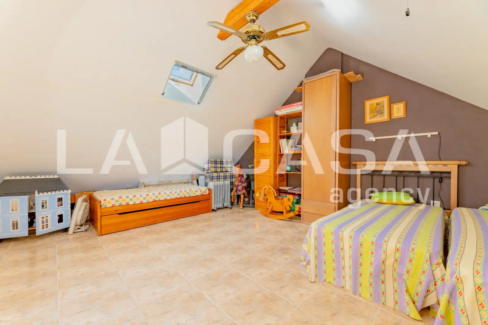 Casa adosada en venda en Sagunto / Sagunt amb Terrassa, Piscina i Balcó
