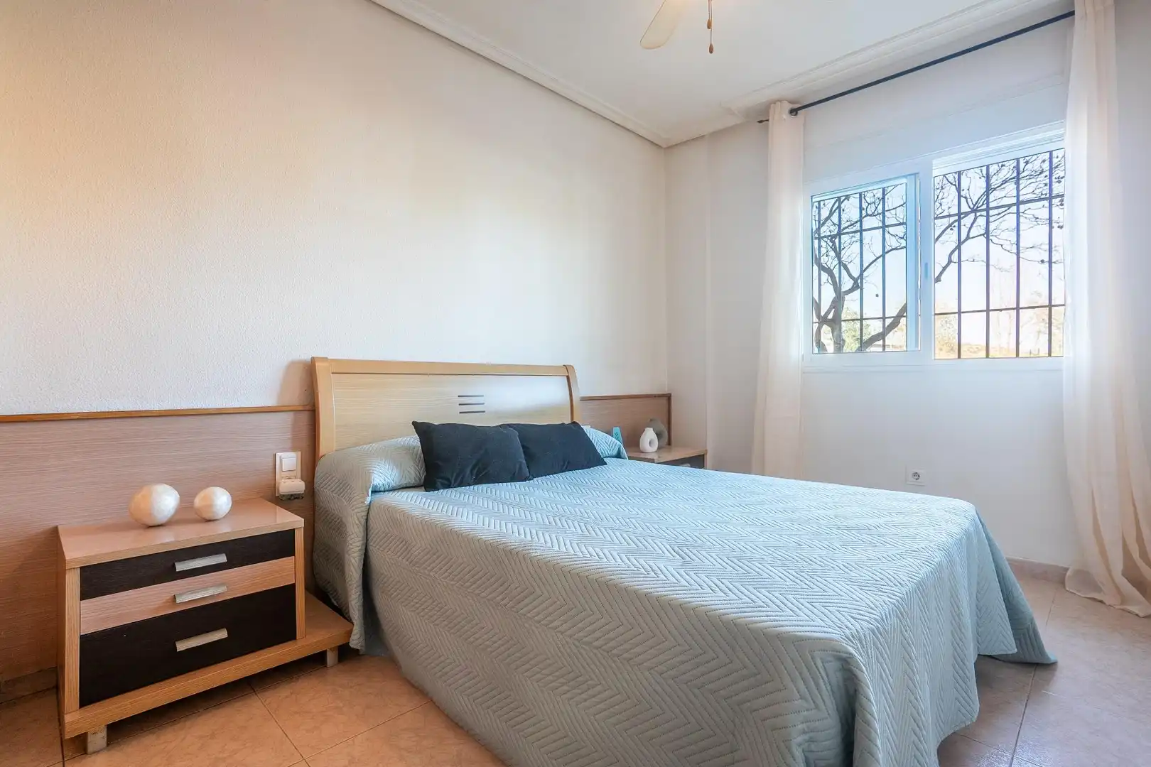 Dormitori de Planta baixa en venda en Huércal de Almería amb Moblat i Piscina comunitària