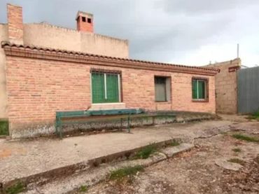 Casa en venda a Madrigalejo del Monte