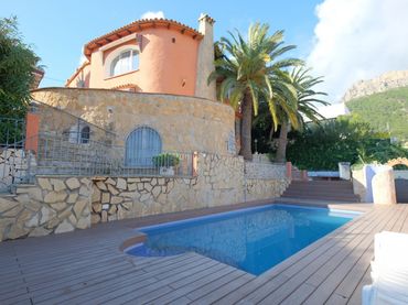 Villa con balcone in vendita a Canuta
