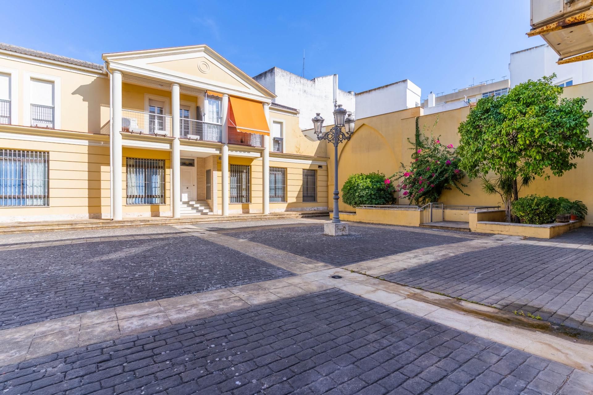 Vista exterior de Pis en venda en Jerez de la Frontera amb Aire condicionat i Terrassa