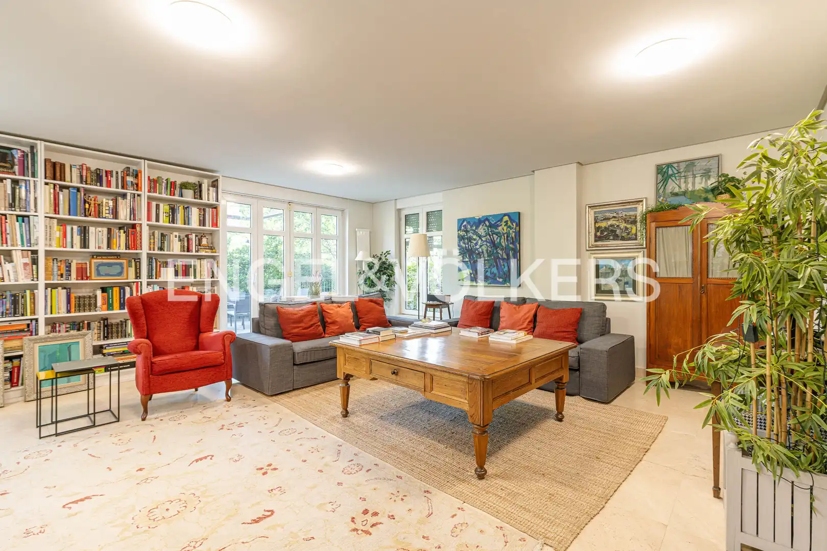 Vista exterior de Casa o chalet en venta en Pozuelo de Alarcón con Aire acondicionado, Calefacción y Jardín privado