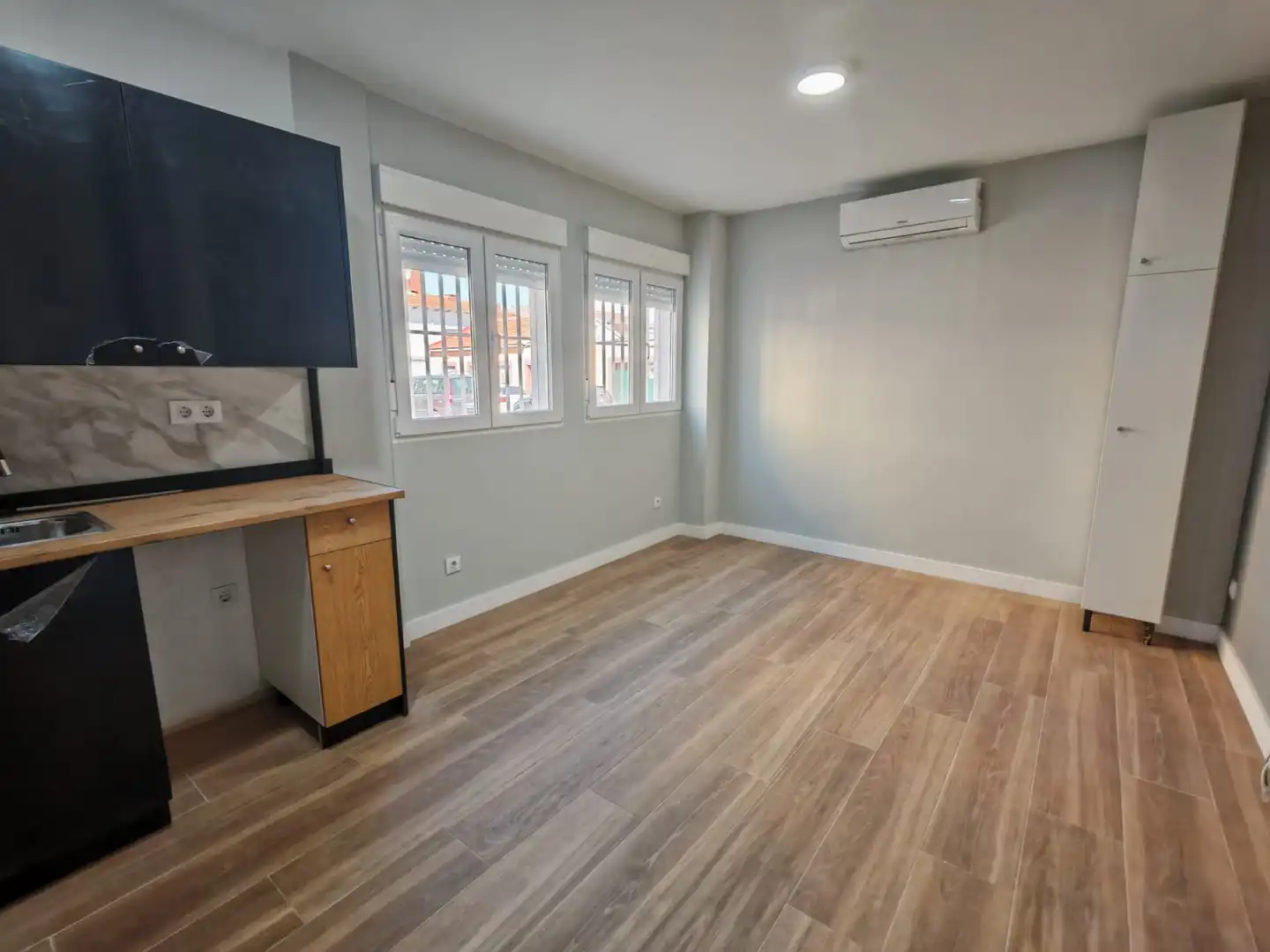 Bedroom of Lofts for sale in Móstoles  with Air Conditioner, Heating and Oven