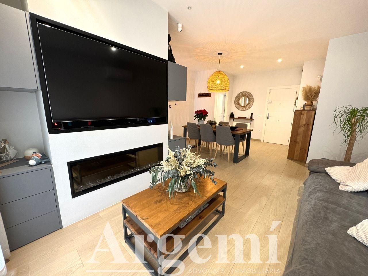 Living room of Flat for sale in Palau-solità i Plegamans  with Air Conditioner, Heating and Terrace
