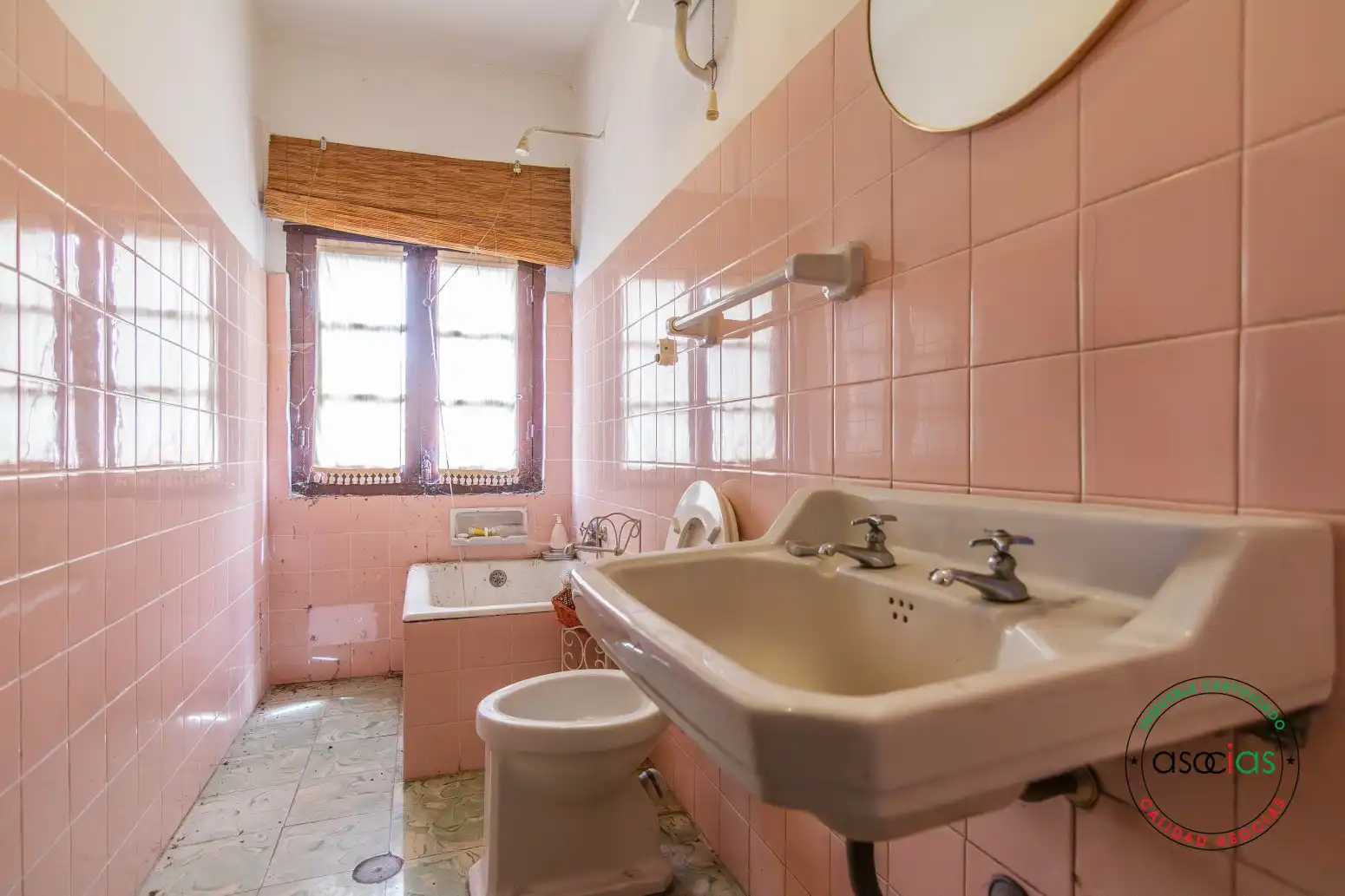 Bany de Casa o xalet en venda en Bimenes amb Jardí privat
