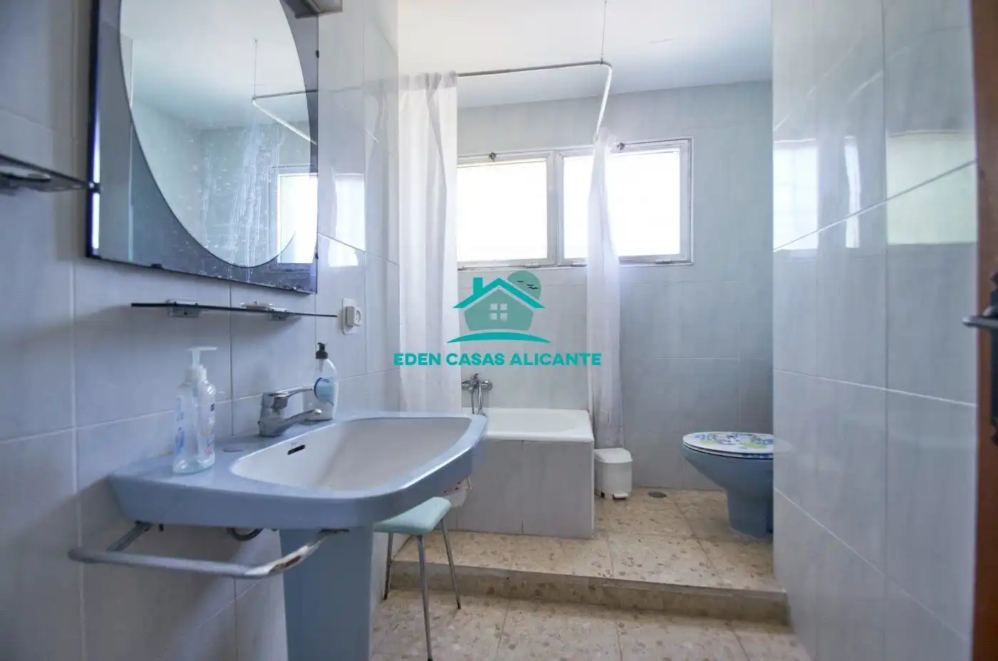 Bathroom of Country homes for sale in Busot  with Private garden, Terrace and Swimming Pool