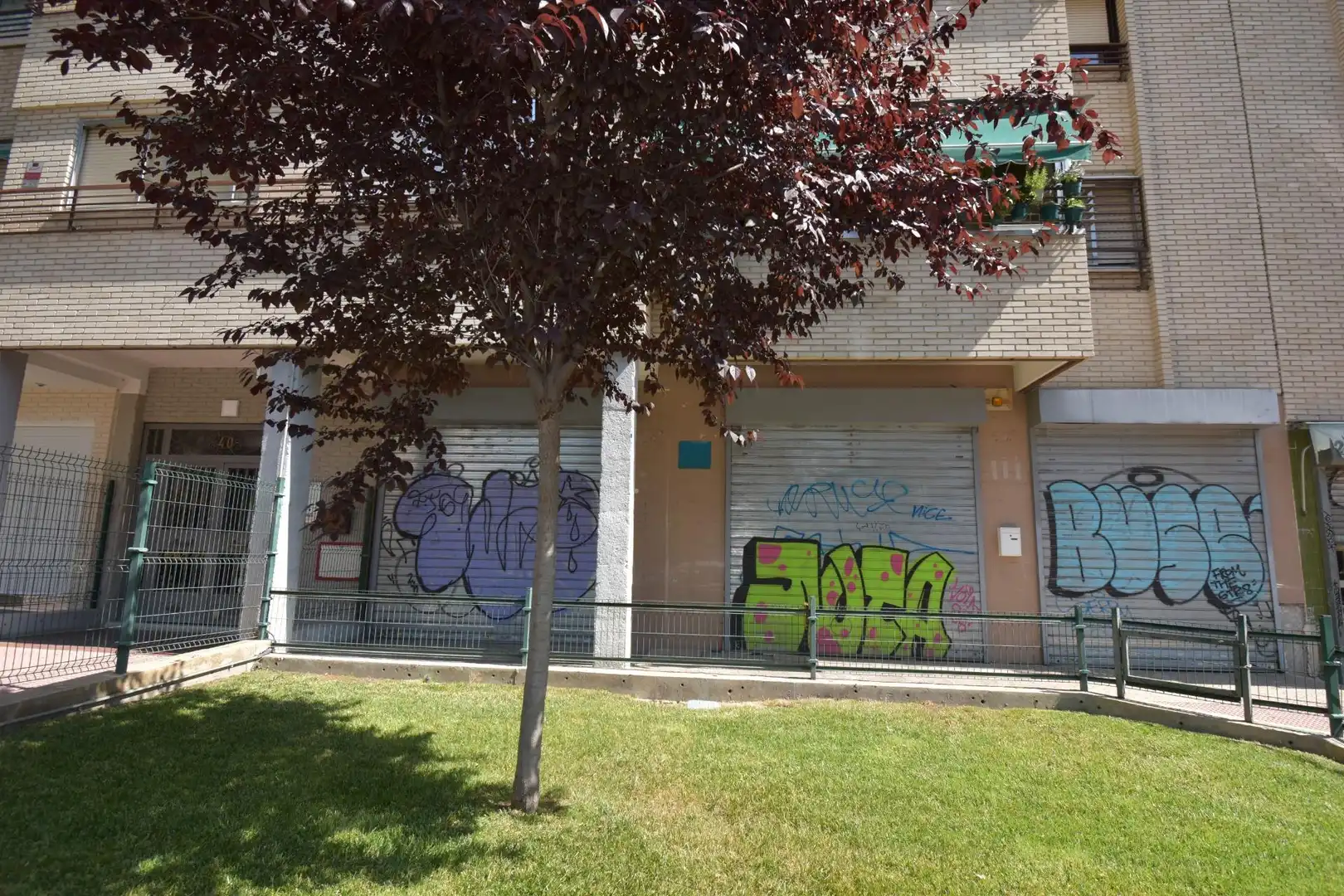 Exterior view of Commercial properties for rent in Madrid