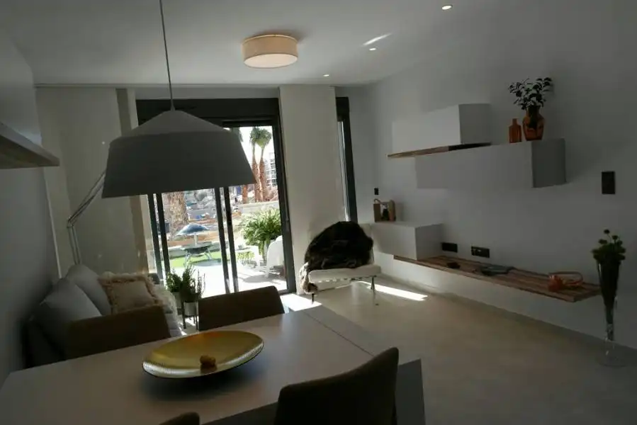 Bungalow con terraza en venta en El Raso, imagen 18