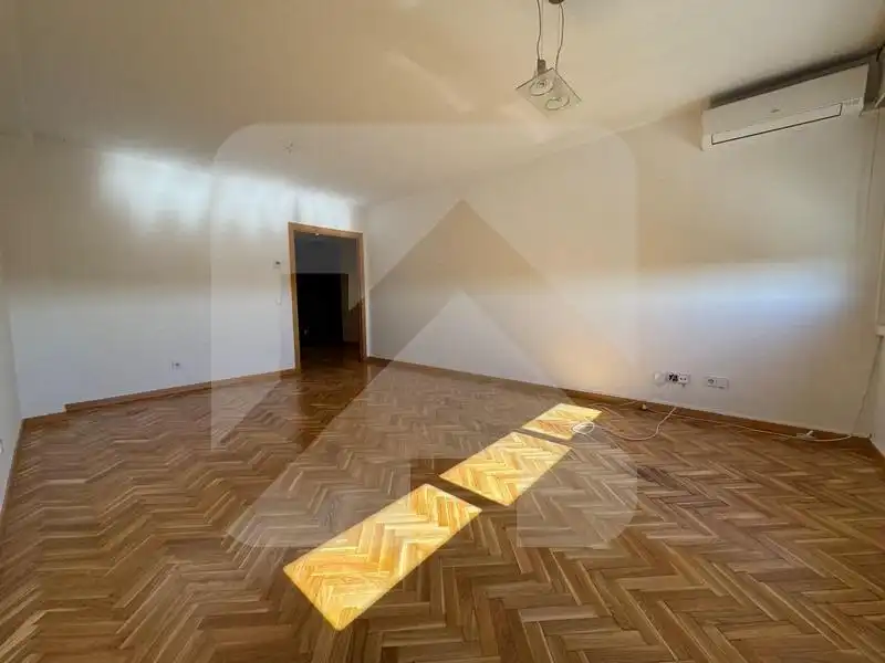 Ático en venta en Valdemoro con Aire acondicionado, Calefacción y Jardín privado