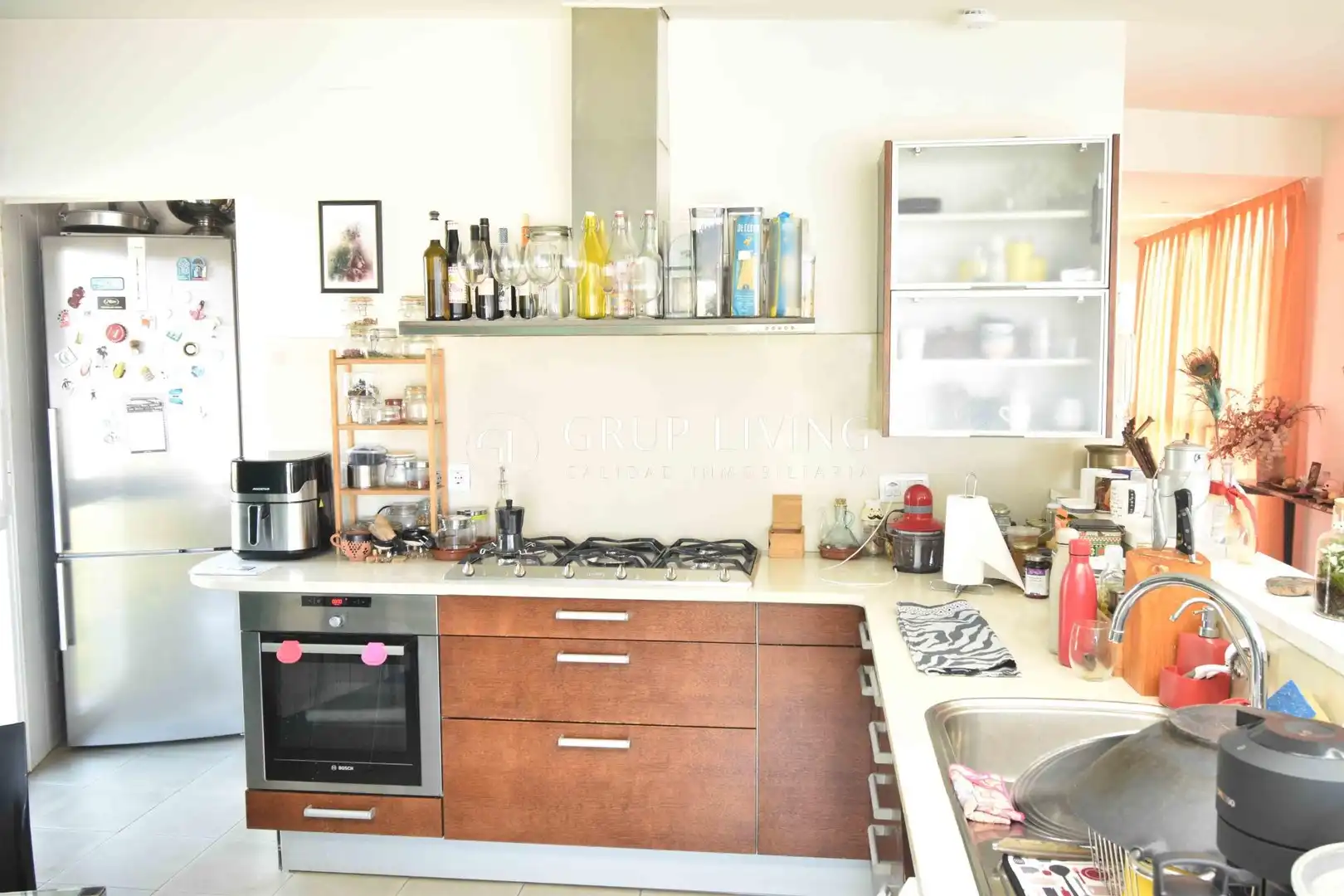 Cuina de Casa o xalet en venda en Sitges amb Calefacció, Jardí privat i Parquet