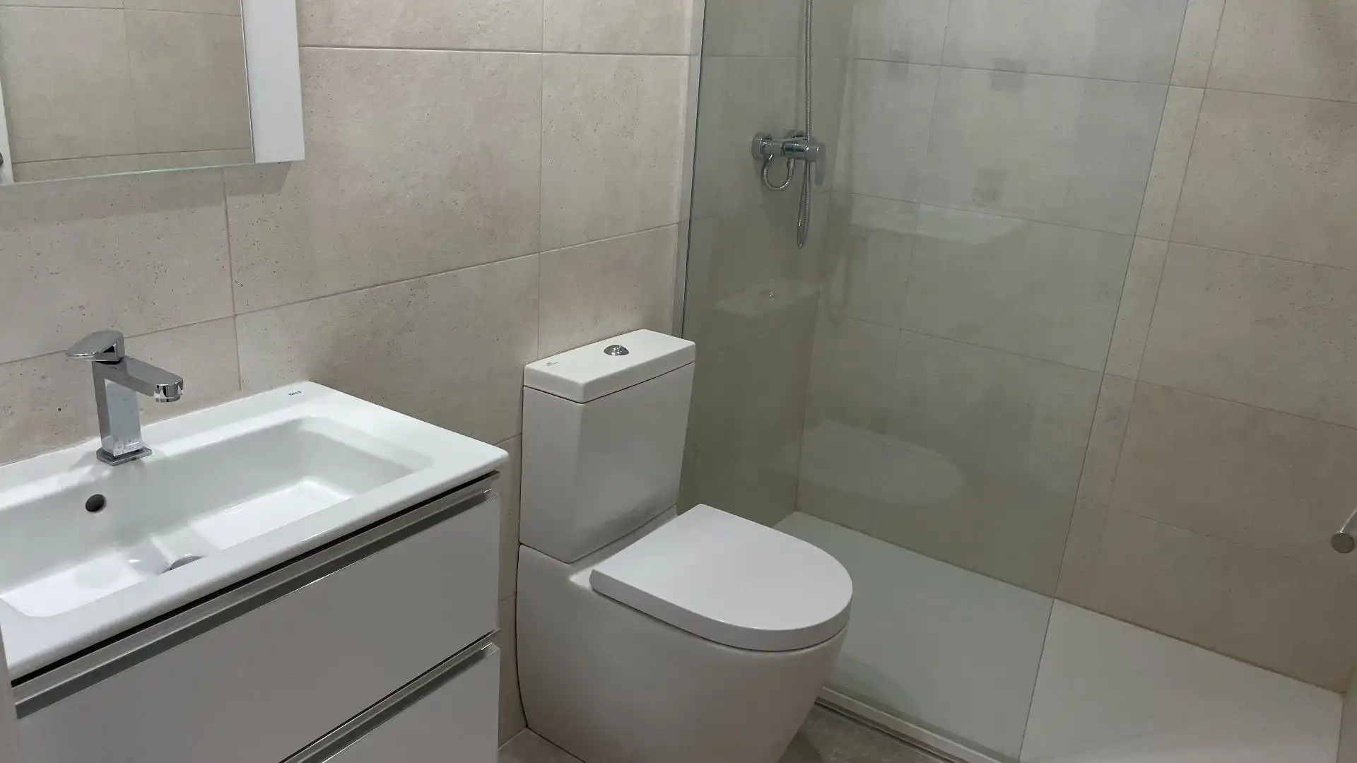 Bany de Dúplex en venda en Mataró amb Aire condicionat, Calefacció i Terrassa