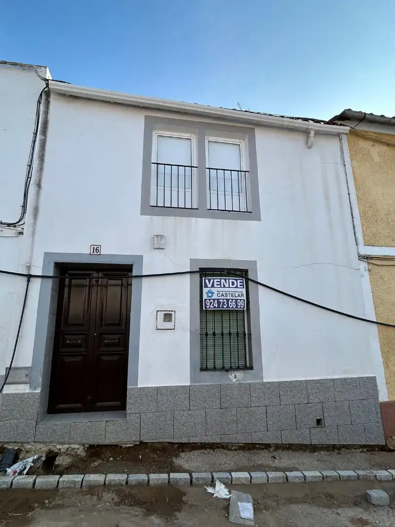 Finca rústica en venda a Calle Salvaleón, 16, Barcarrota