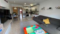 Vista exterior de Dúplex en venda en Cubelles amb Calefacció i Terrassa