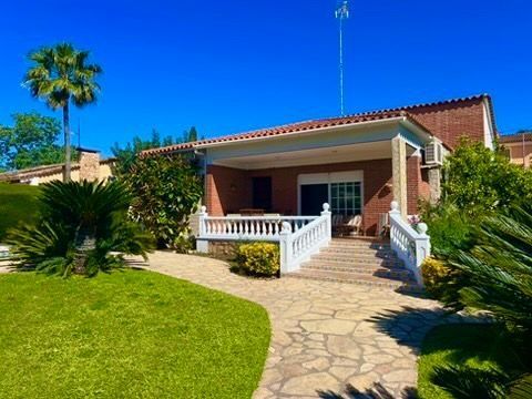 House or chalet to rent in Montealegre