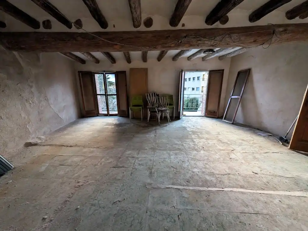 Wohnung zum Verkauf in Horta de Sant Joan mit Balkon