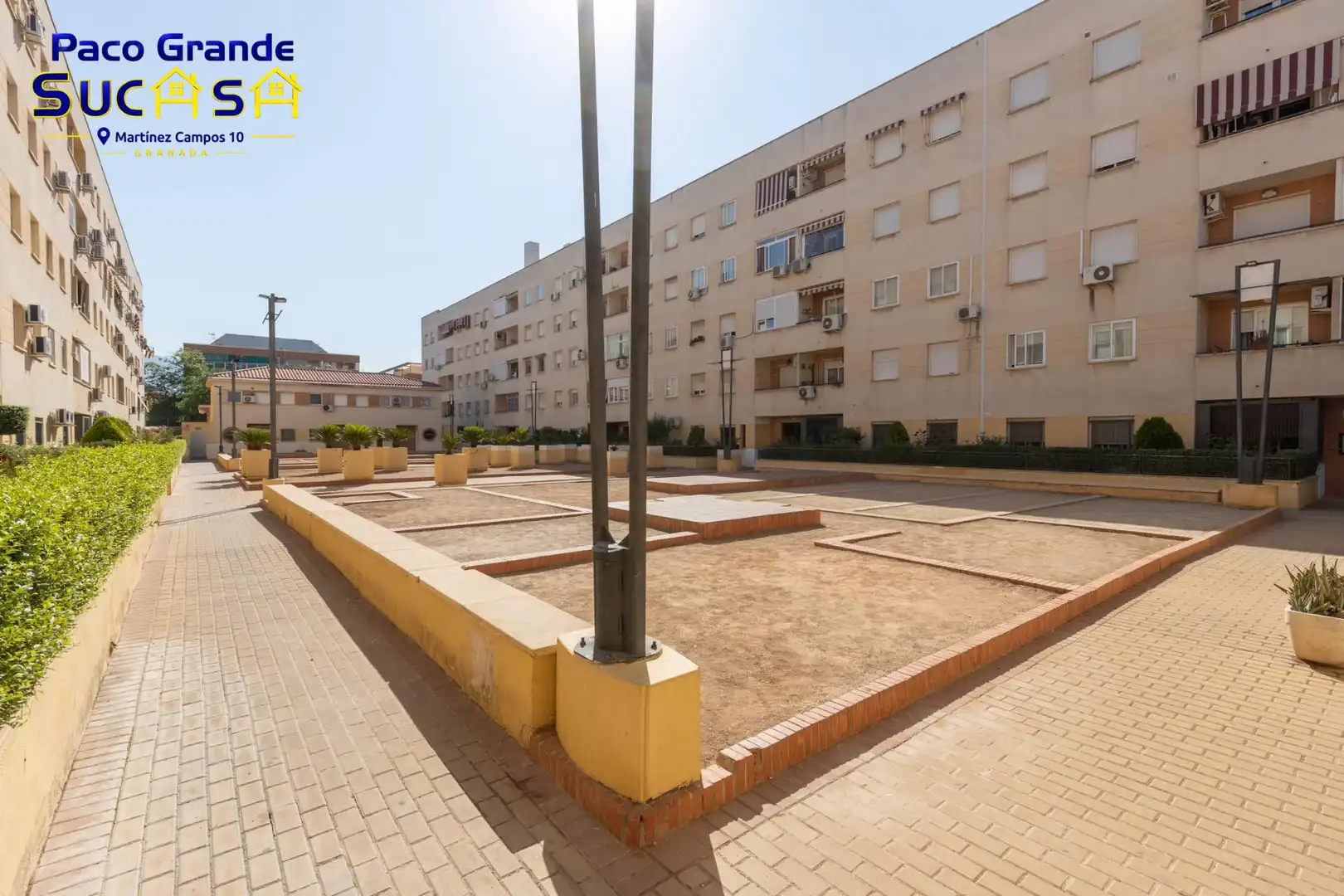 Exterior view of Flat for sale in Granada  with Heating, Terrace and Furnished