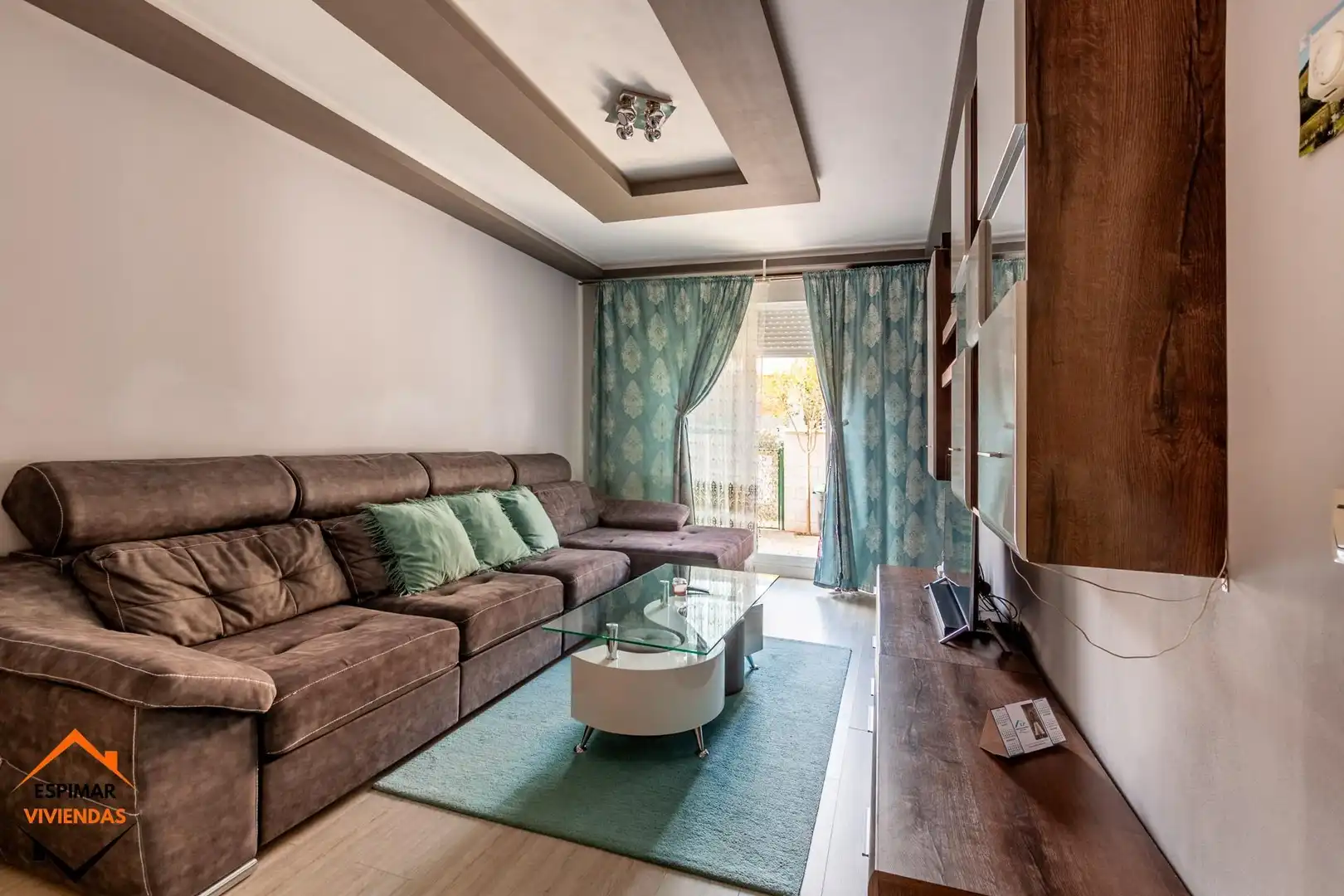 Sala d'estar de Casa adosada en venda en Pedrola amb Aire condicionat, Calefacció i Jardí privat