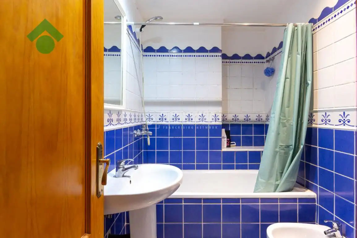 Baño de Piso en venta en Nerja