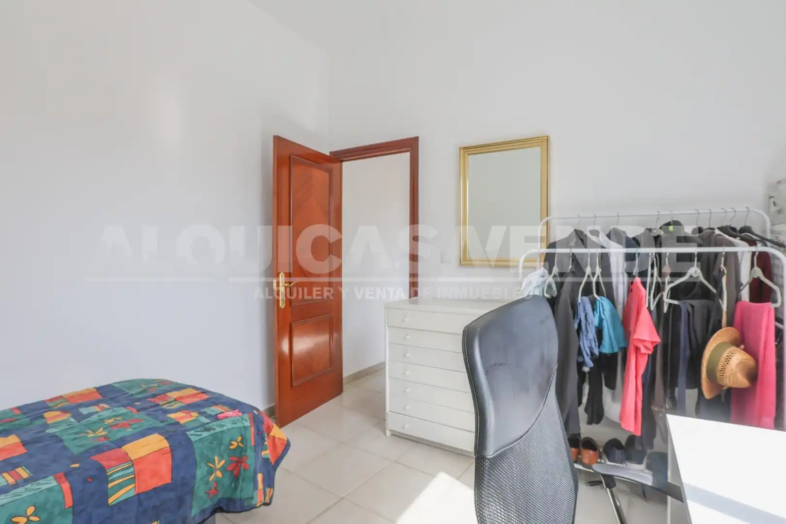 Bedroom of Flat for sale in Sevilla  with Air Conditioner