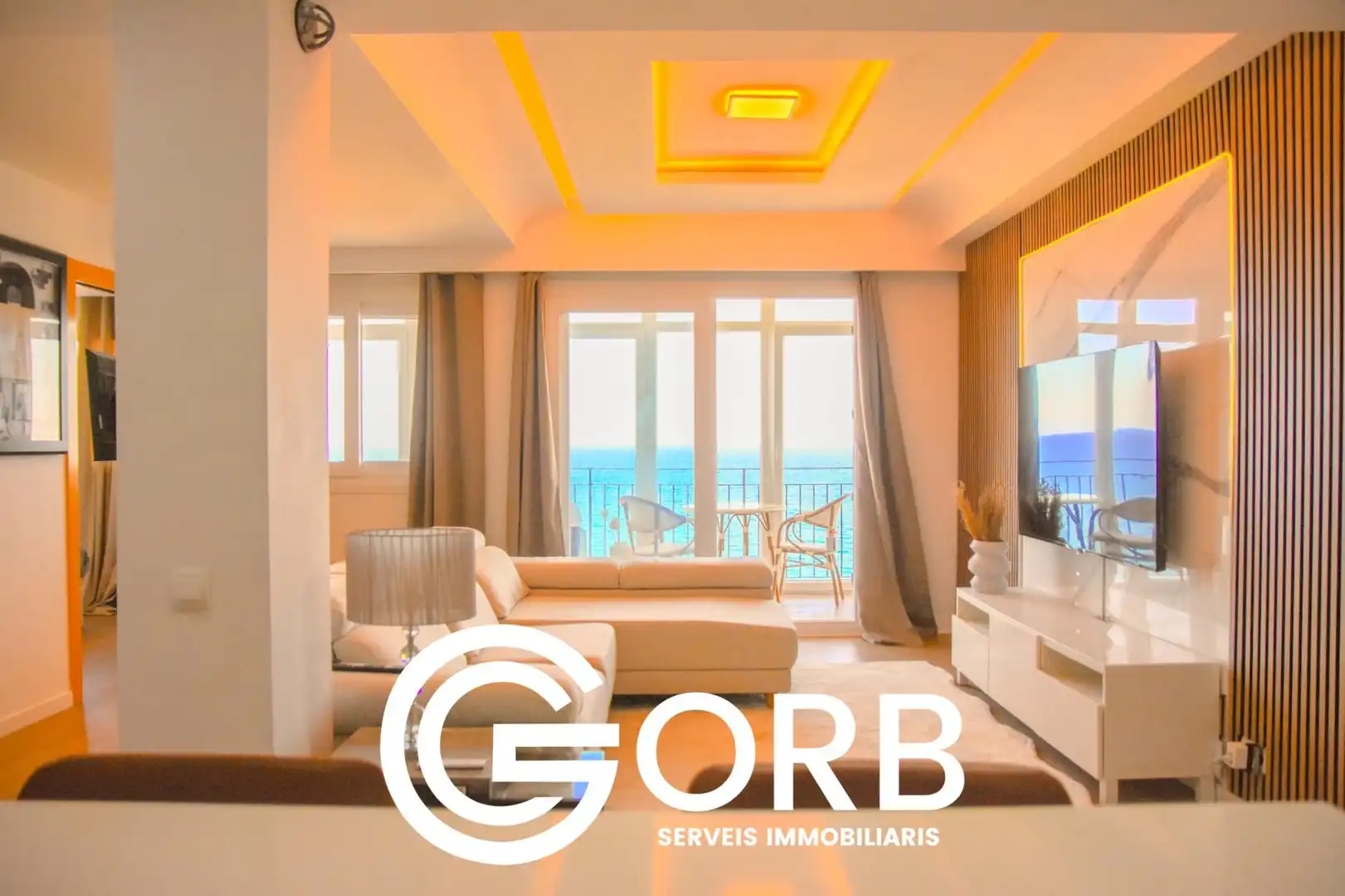 Wohnzimmer von Wohnung zum Verkauf in Mataró mit Parkett, Terrasse und Möbliert