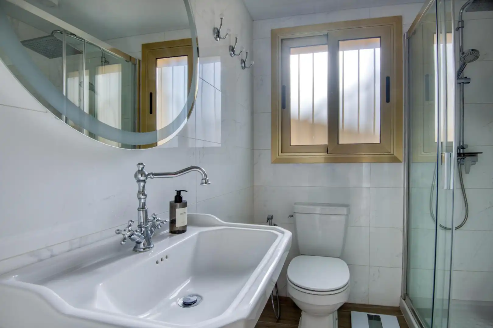 Baño de Piso en venta en Sant Feliu de Guíxols con Calefacción, Terraza y Horno