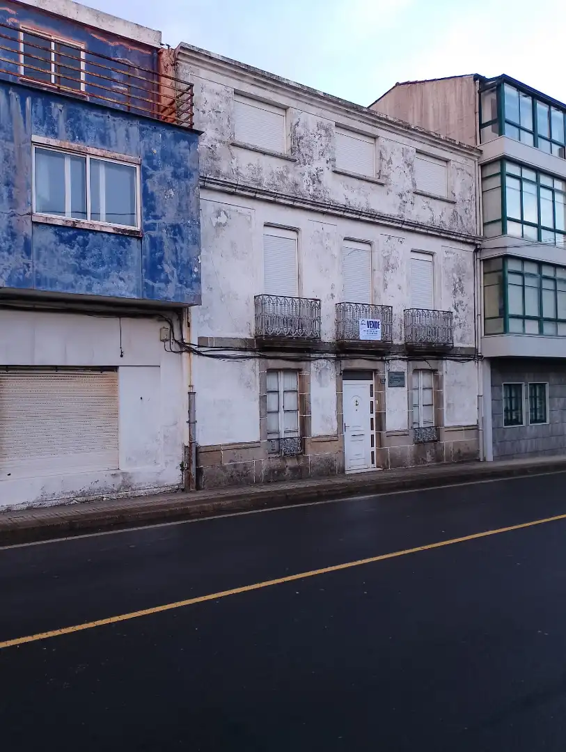 Vista exterior de Casa adosada en venta en Ribeira con Jardín privado, Terraza y Balcón