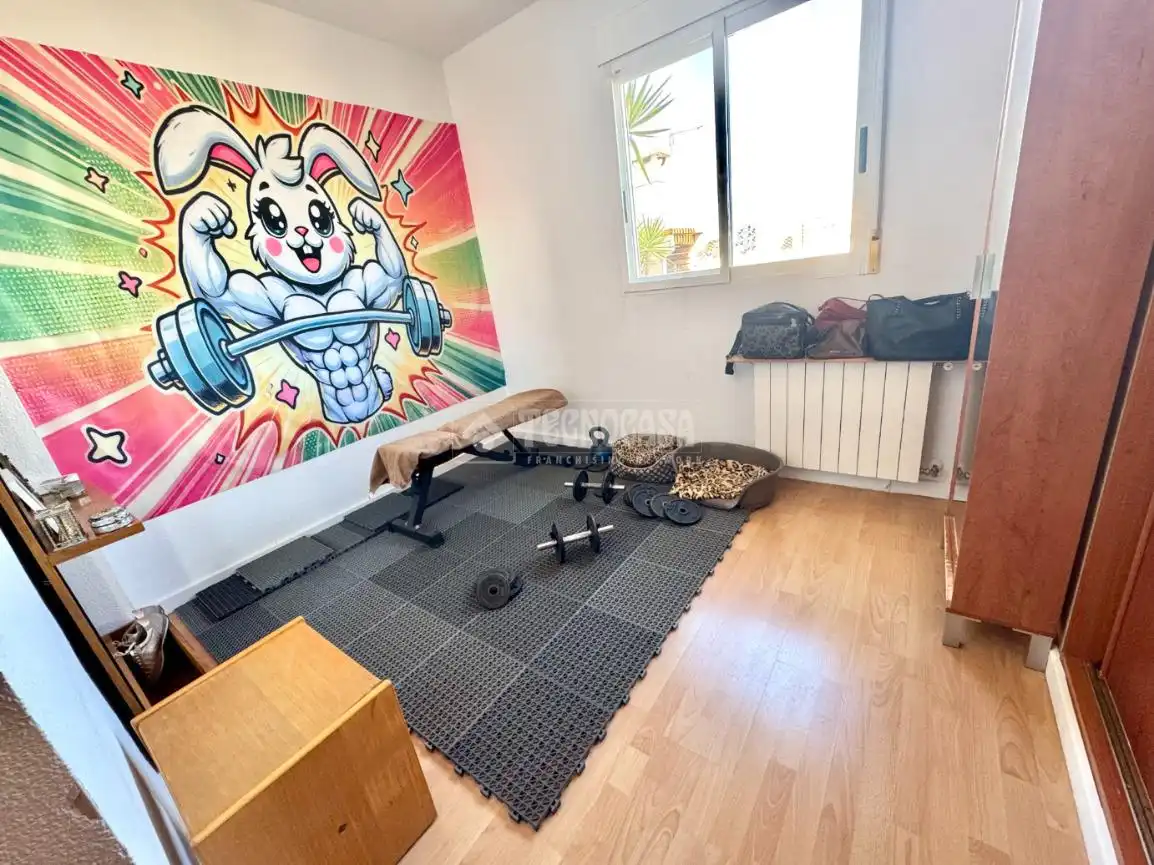 Bedroom of Attic for sale in Paterna  with Air Conditioner, Parquet flooring and Terrace