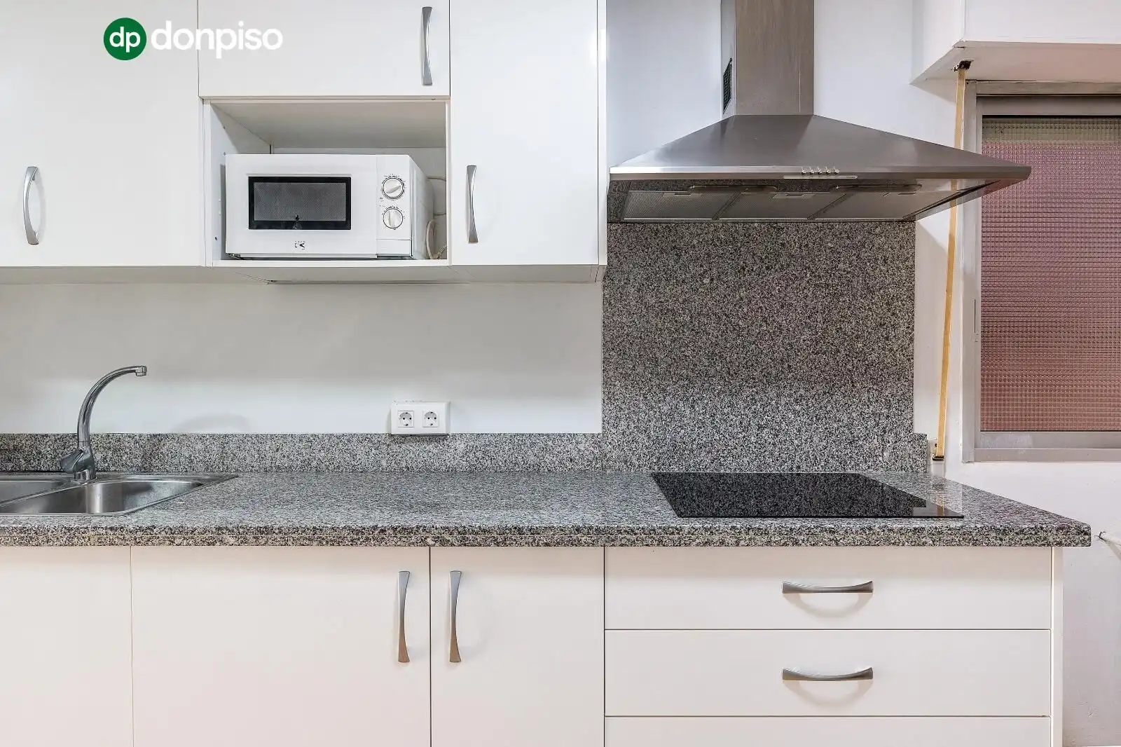 Cocina de Piso en venta en Granada