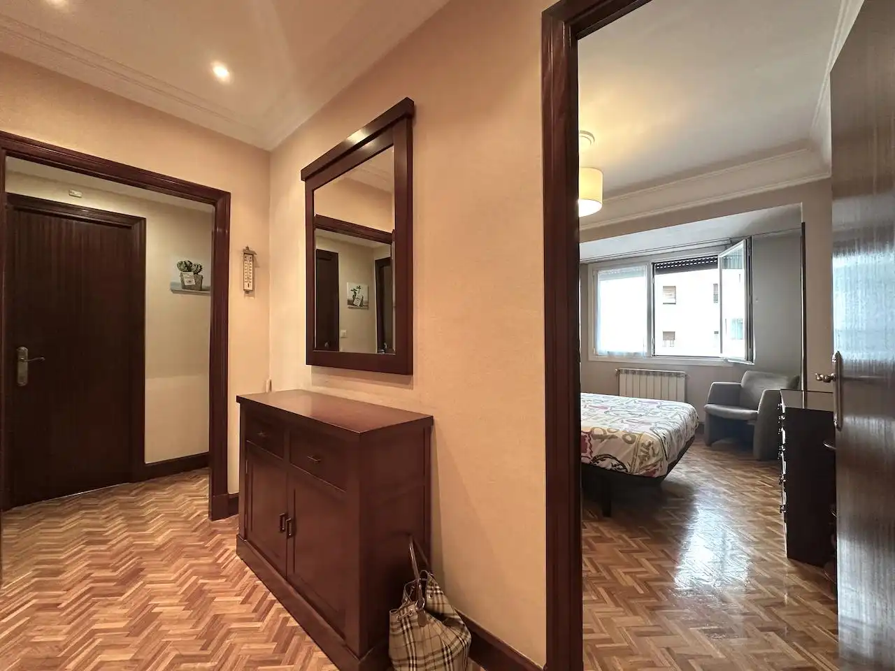 Habitación de Piso de alquiler en Donostia - San Sebastián  con Calefacción y Balcón