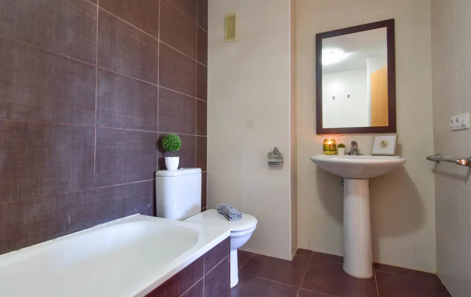 Bathroom of Flat for sale in Museros  with Swimming Pool, Balcony and Community pool