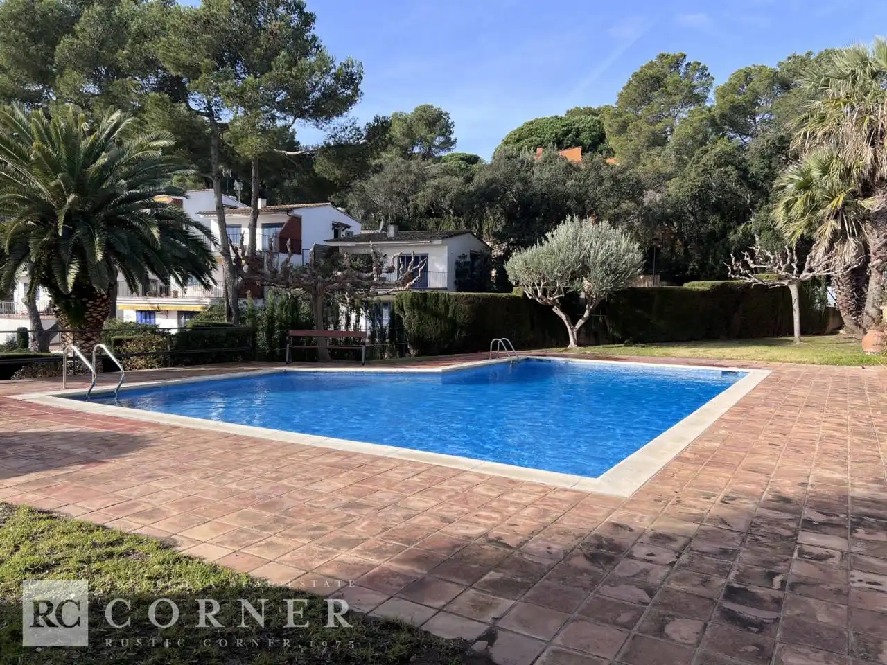 Piscina de Casa adosada en venda en Palafrugell amb Aire condicionat, Calefacció i Jardí privat