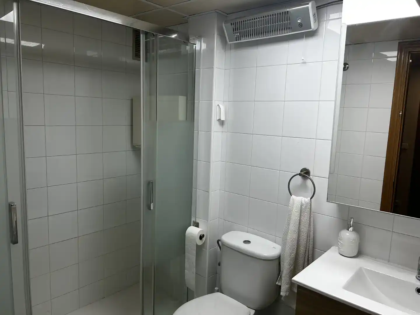 Baño de Piso para compartir en Murcia con Aire acondicionado, Parquet y Amueblado
