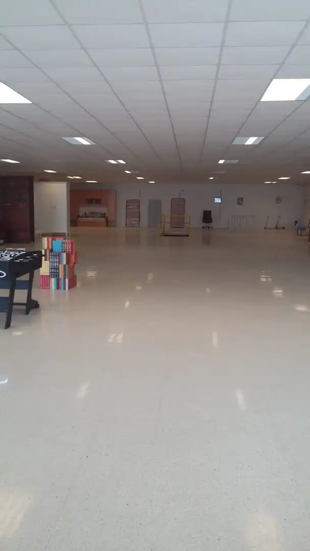 Nau industrial en venda en Villarrobledo amb Alarma