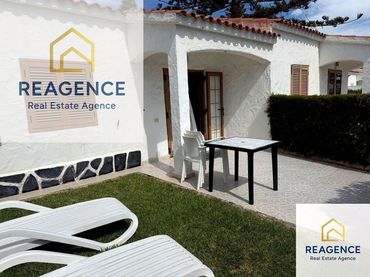 Chalet con piscina en venta en Avenida Estados Unidos