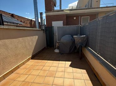 Dúplex amb balcó en venda a JOSEP MOLINS
