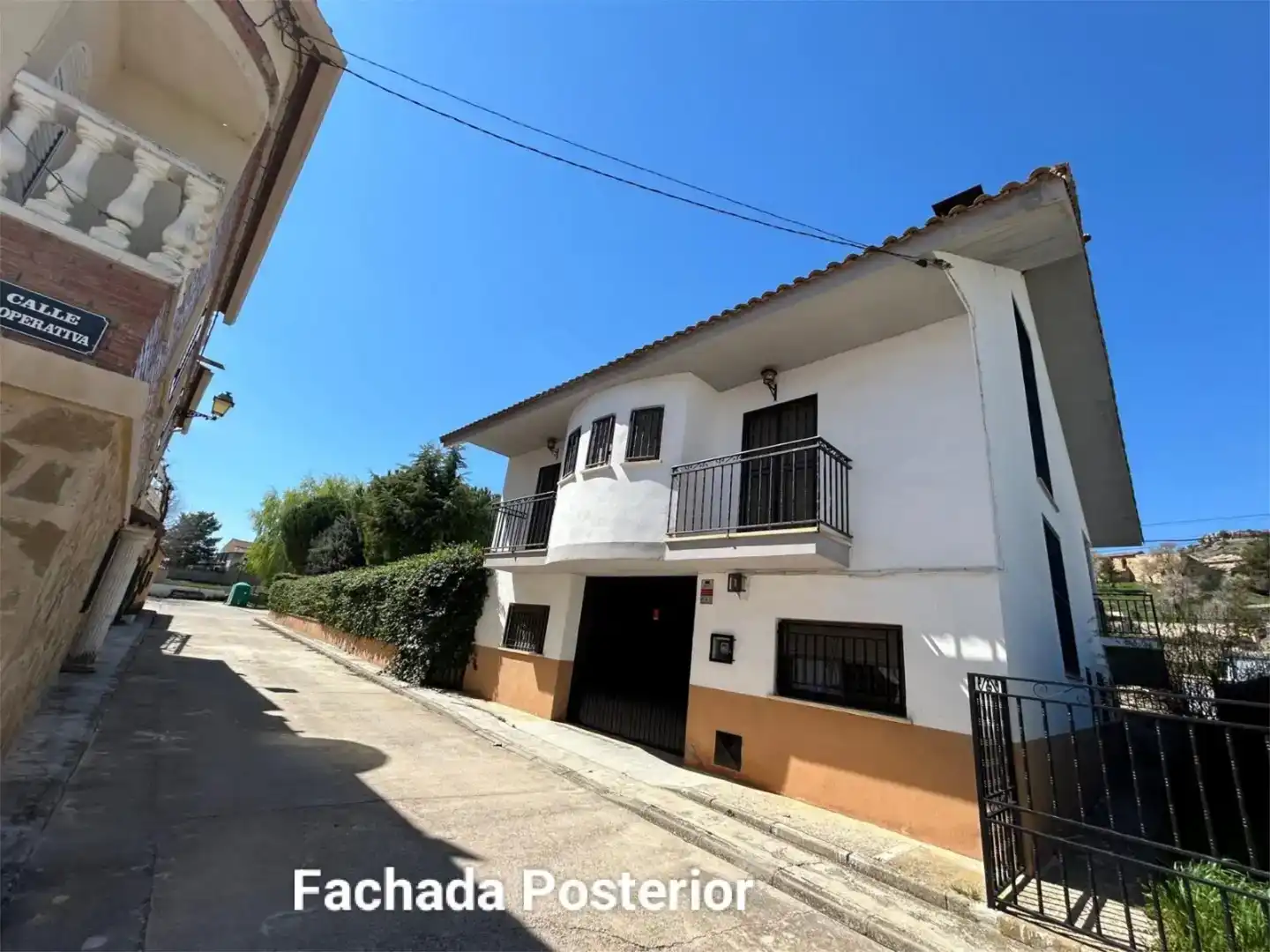 Exterior view of Houses for sale in Reíllo  with Furnished