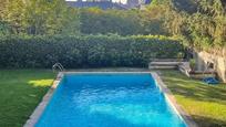 Piscina de Casa o xalet en venda en San Lorenzo de El Escorial amb Calefacció, Jardí privat i Terrassa