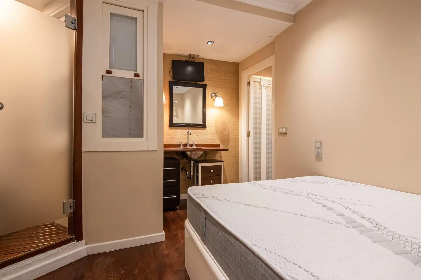 Schlafzimmer von Wohnungen zum Verkauf in A Coruña Capital  mit Heizung und Möbliert