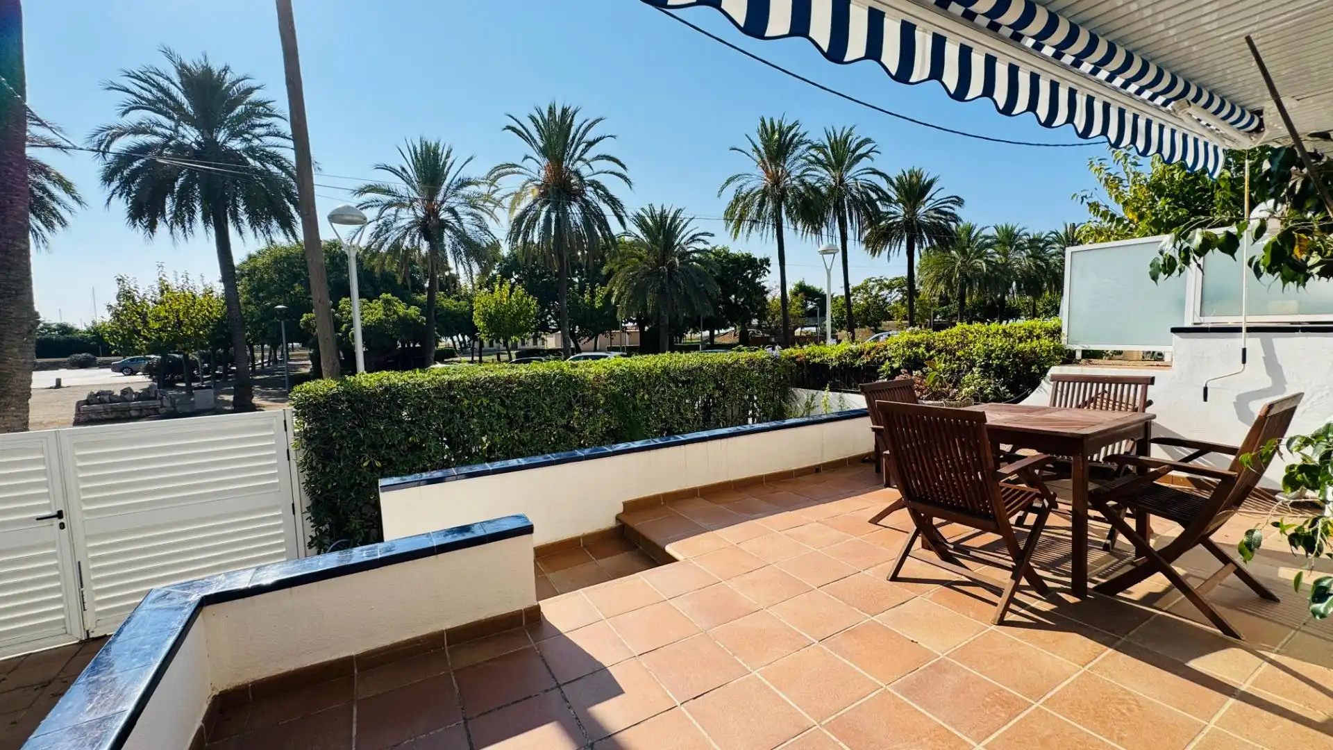 Terrasse von Erdgeschoss zur Miete in Vilanova i la Geltrú mit Klimaanlage, Heizung und Terrasse
