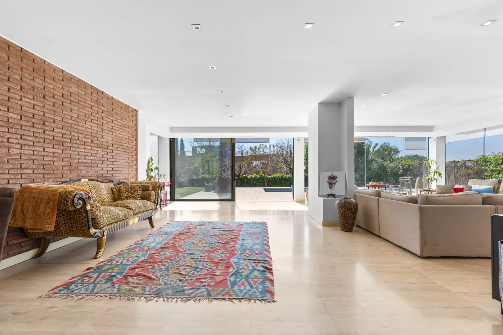 Sala de estar de Casa o chalet en venta en Esplugues de Llobregat con Aire acondicionado, Calefacción y Trastero