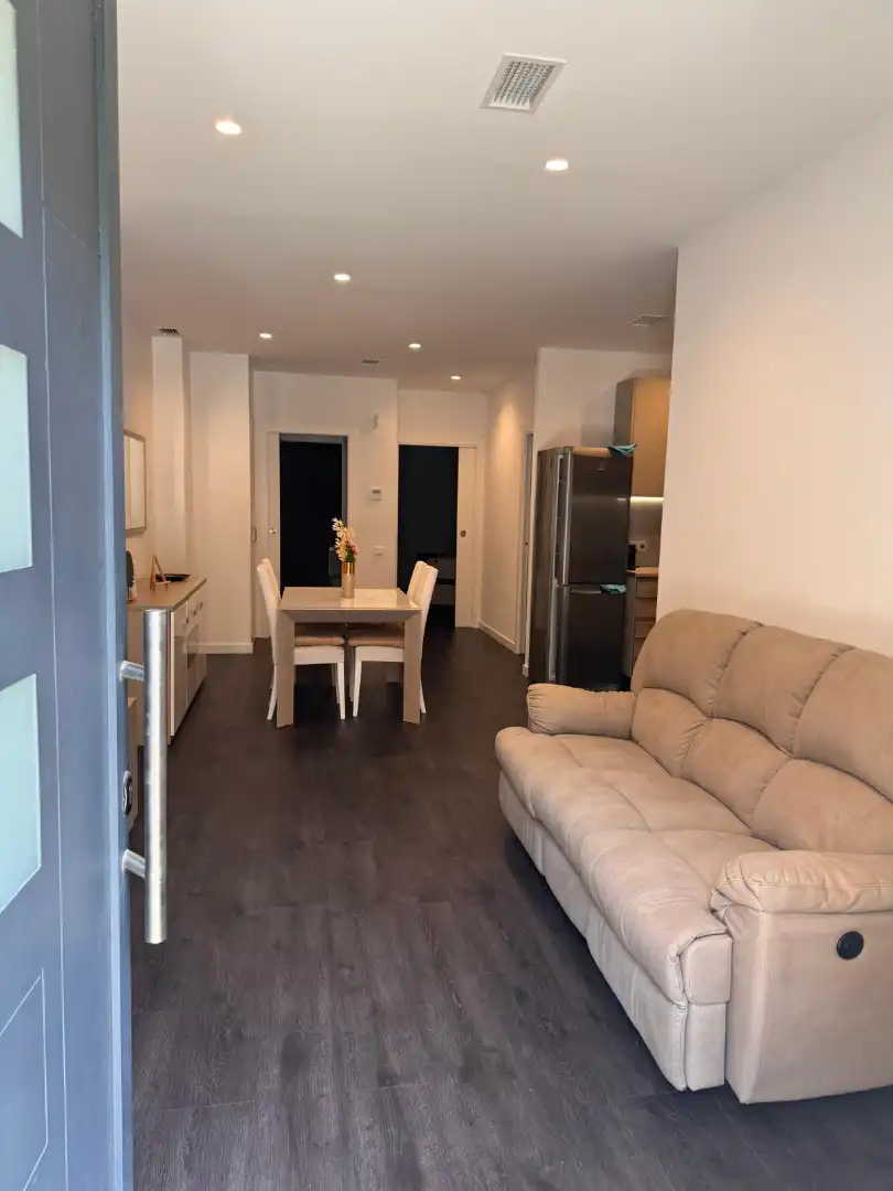 Wohnzimmer von Erdgeschoss zur Miete in Cornellà de Llobregat mit Klimaanlage, Heizung und Möbliert