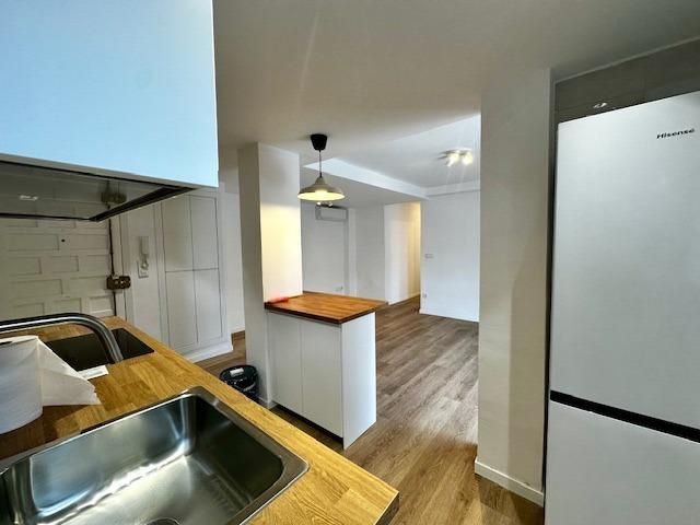Piso en venta en Tres Forques, L'Olivereta,  Valencia Capital