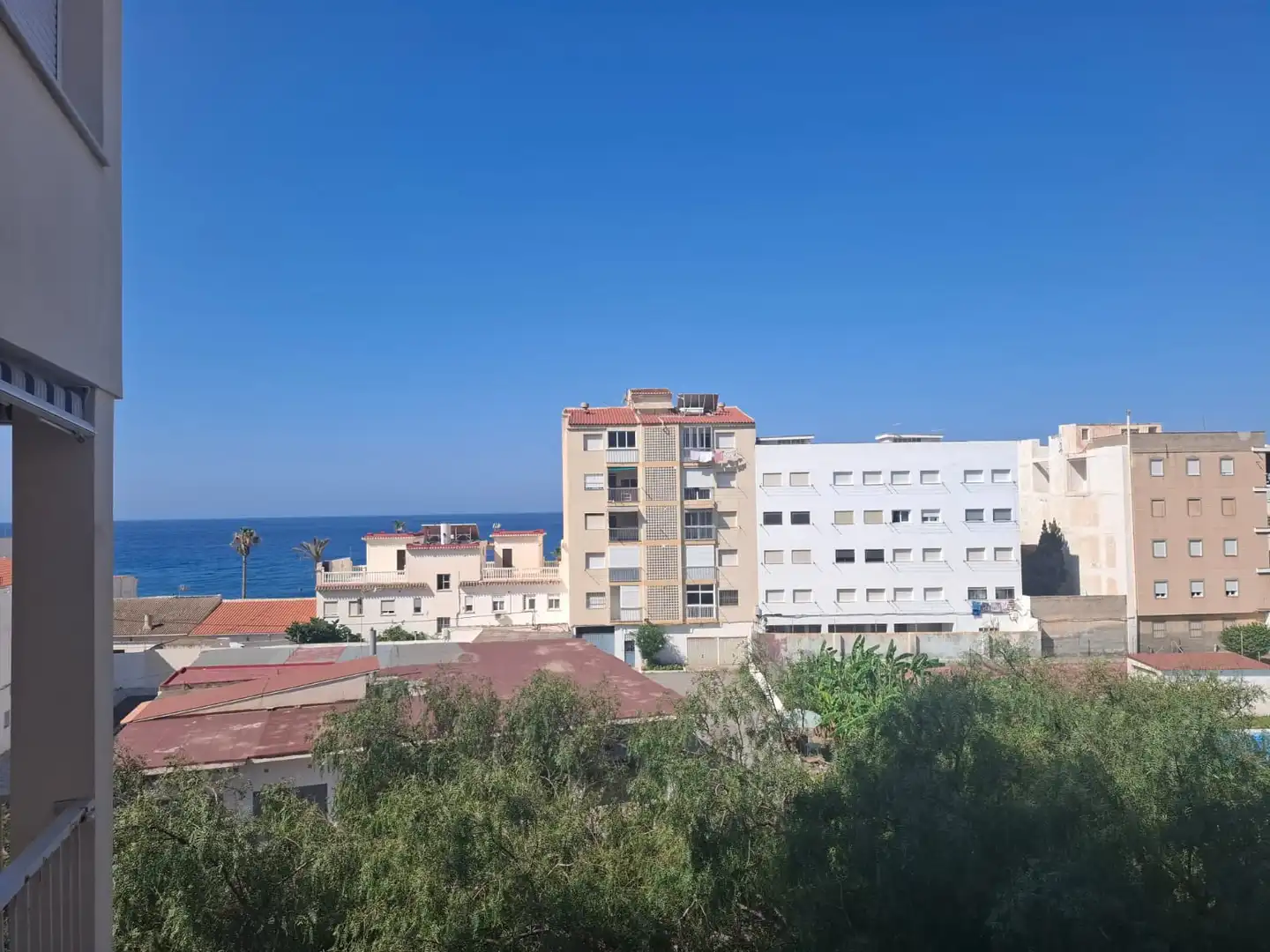 Flat with terrace for sale in Carretera de Almería 132